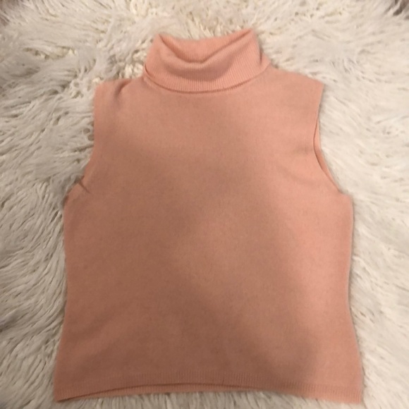 Neiman Marcus Sweaters - Preloved pink cashmere sleeveless turtleneck